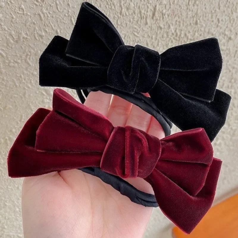 Elegant Bow Clip Bun